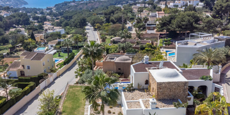 Extraordinary Ibiza style villa in Moraira El Portet – Overall view – ID: 5500001 - Architect Joaquín Lloret