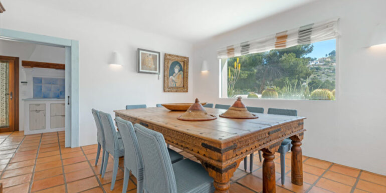 Extraordinary Ibiza style villa in Moraira El Portet – Dining room – ID: 5500001 - Architect Joaquín Lloret