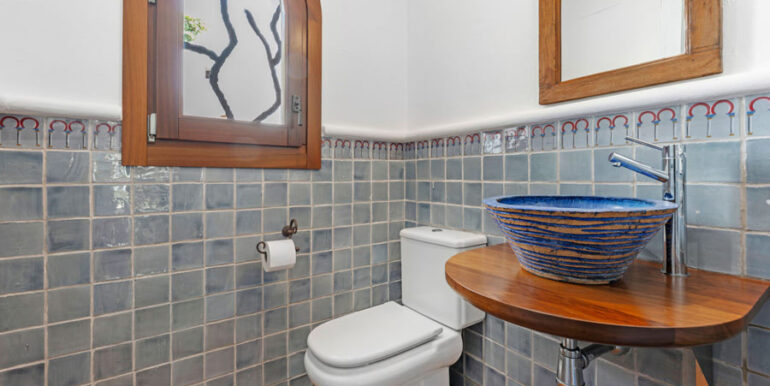 Extraordinary Ibiza style villa in Moraira El Portet – Sink – ID: 5500001 - Architect Joaquín Lloret