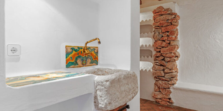 Extraordinary Ibiza style villa in Moraira El Portet - Wine cellar - ID: 5500001 - Architect Joaquín Lloret