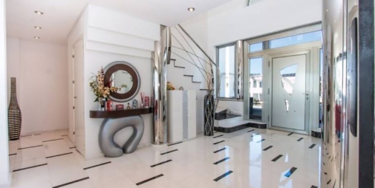 Elegante Luxusvilla in erster Meeresline in Moraira Cap Blanc - Eingangshalle - ID: 5500003