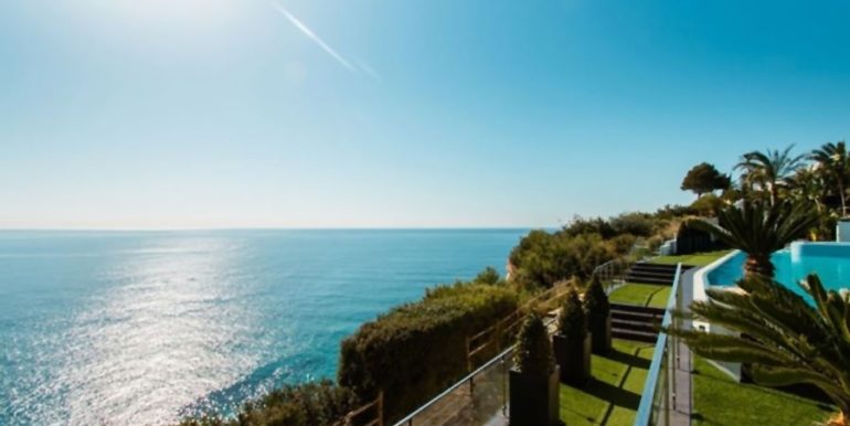 Elegant waterfront luxury villa in Moraira Cap Blanc – Sea view – ID: 5500003
