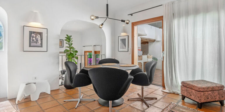 Modern Ibiza style villa in Moraira El Portet – Dining room – ID: 5500002 - Architect Joaquín Lloret