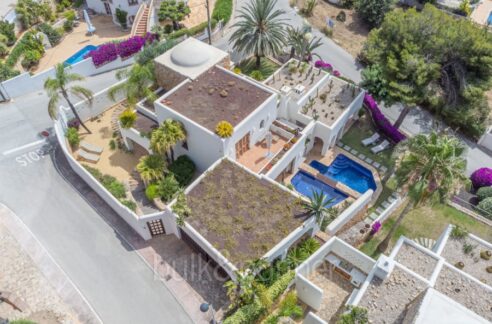 Modern Ibiza style villa in Moraira El Portet &ndash; Garage &ndash; ID: 5500002 - Architect Joaqu&iacute;n Lloret