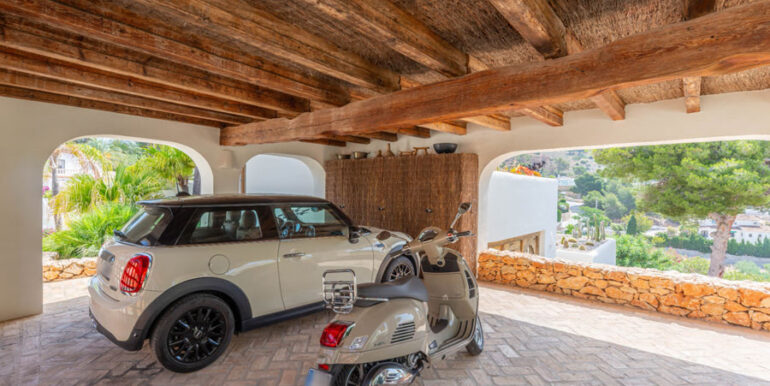 Modern Ibiza style villa in Moraira El Portet – Garage – ID: 5500002 - Architect Joaquín Lloret