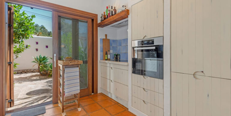 Modern Ibiza style villa in Moraira El Portet – Kitchen – ID: 5500002 - Architect Joaquín Lloret