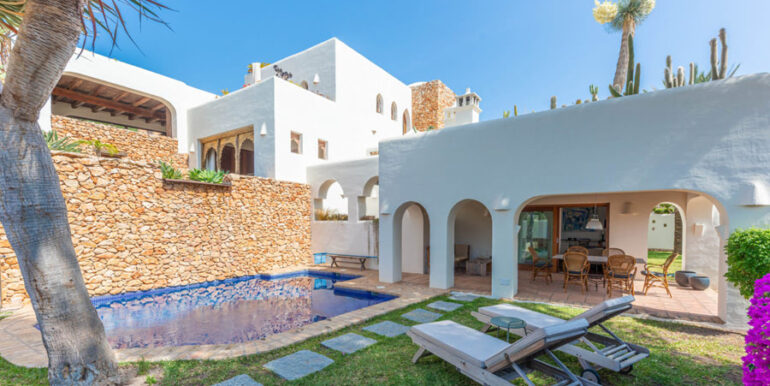Modern Ibiza style villa in Moraira El Portet – Pool and waterfall – ID: 5500002 - Architect Joaquín Lloret