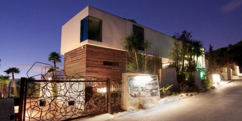 Moderne Design Villa in Benidorm Sierra Dorada - bei Nacht - ID: 5500052