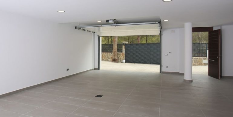 Exclusive first line luxury villa in Altéa Campomanes - Large garage - ID: 5500659 - Architect David Montés López