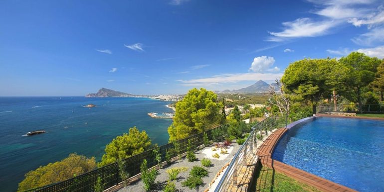 Exclusive first line luxury villa in Altéa Campomanes - Pool sea views - ID: 5500659 - Architect David Montés López