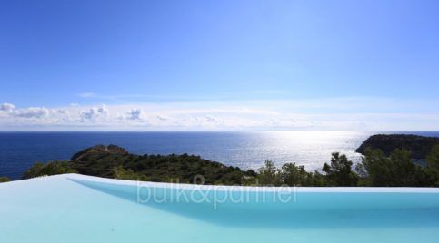 Preciosa villa con excepcionales vistas al mar en Jávea Portichol - Piscina con vistas al mar - ID: 5500662