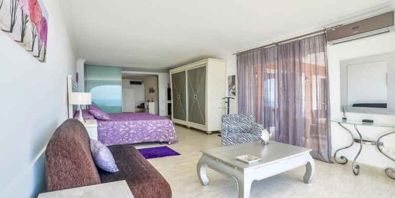 Luxusvilla in bester Lage mit atemberaubendem Meerblick in Moraira Coma de los Frailes - Schlafzimmer - ID: 5500661