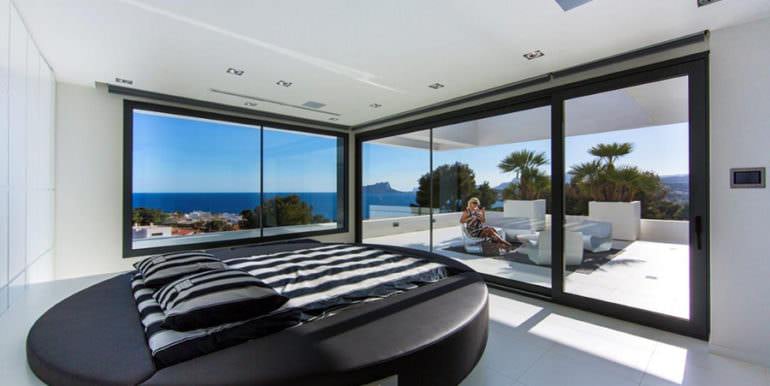 New villa in minimalist style with sea views in Moraira El Portet - Bedroom with sea views - ID: 5500633 - Architect Carlos Gilardi (Equipo Digitalarq S.L.) - Photographer: Michael van Oosten