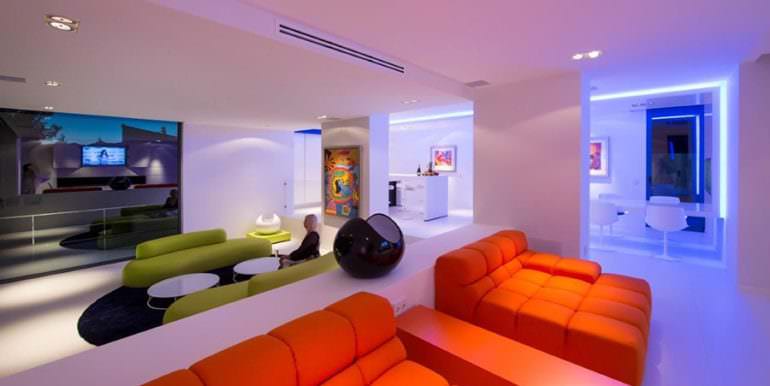 Villa im minimalistischen Stil mit Meerblick in Moraira El Portet - Wohnbereich - ID: 5500633 - Fotograf: Michael van Oosten