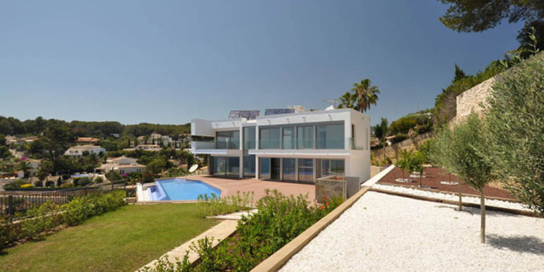 First line luxury villa in Benissa Cala Advocat - Garden, pool terrace and villa - ID: 5500674