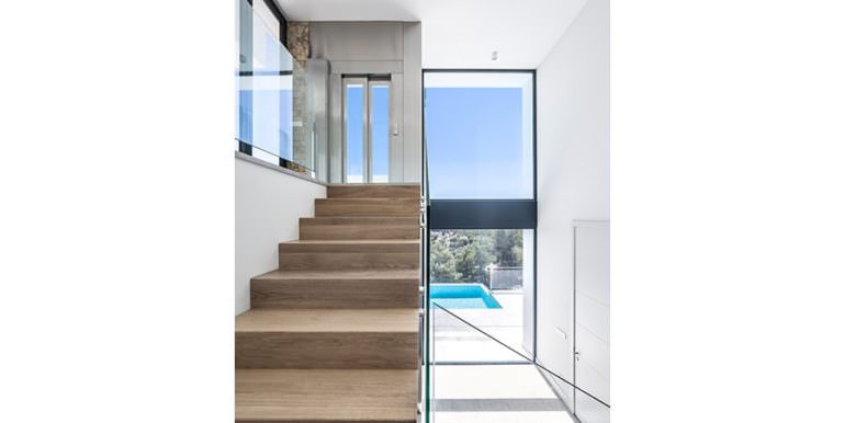 Modern luxury villa with sea views in Altéa Hills - Staircase and elevator - ID: 5500676 - Architecture by Pepe Giner - Photographer Germán Cabo