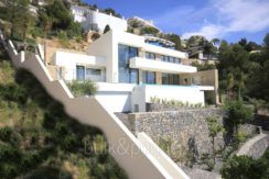 Modern luxury villa with sea views in Altéa Hills - Front of the villa from the side - ID: 5500676 - Architecture by Pepe Giner - Photographer Germán Cabo