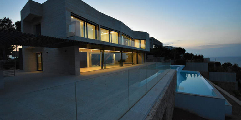 Preciosa villa con excepcionales vistas al mar en Jávea Portichol - Terraza de la piscina iluminada - ID: 5500662