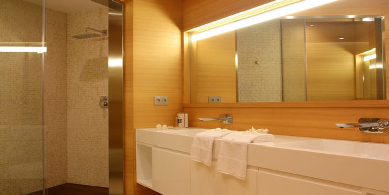 Luxury apartment with incredible sea views in Altéa la Sierra - Bathroom - ID: 5500686