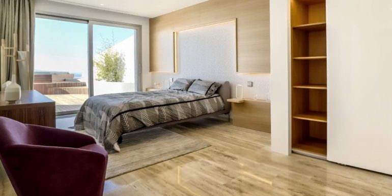 Luxury apartment with incredible sea views in Altéa la Sierra - Master bedroom - ID: 5500686