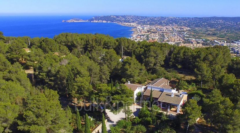 Exclusive Finca property with privacy in Jávea Cuesta San Antonio/La Plana - Aerial view and sea view - ID: 5500679