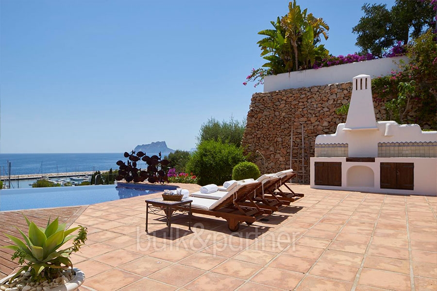 Ibizan luxury villa with harbour/sea view in Moraira Portichol/Club Náutico