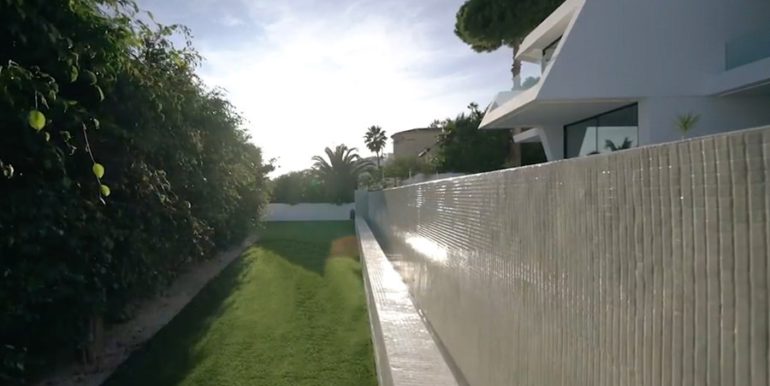 Luxusvilla mit perfektem Meerblick in Moraira Benimeit - Überlaufpool und Garten - ID: 5500670 - Architekt Ramón Gandia Brull (RGB Arquitectos)