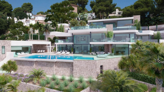 Luxusvilla in erster Meeresline mit privatem Strandzugang in Moraira Cap Blanc - Villa von vorne - ID: 5500694