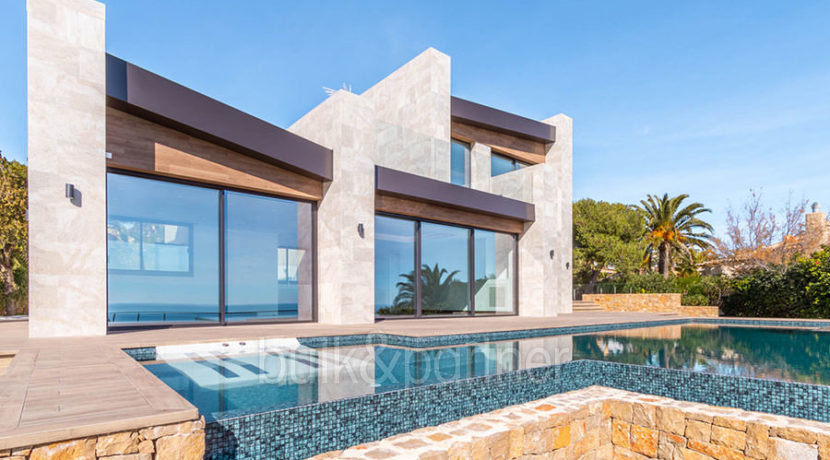 Luxury new build villa in Jávea Balcón al Mar - Pool and villa - ID: 5500698