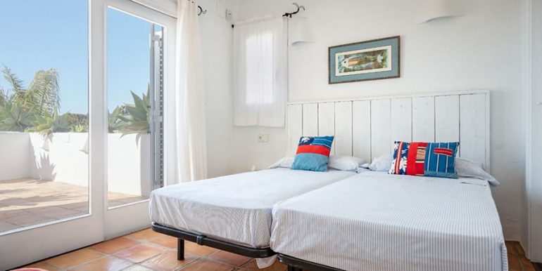 Einzigartige Villa im Ibiza-Style mit Meerblick in Moraira Portichol/Club Náutico - Schlafzimmer mit Terrasse - ID: 5500705 - Architekt Joaquín Lloret