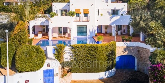 Unique Ibiza style villa with sea views in Moraira Portichol/Club Náutico