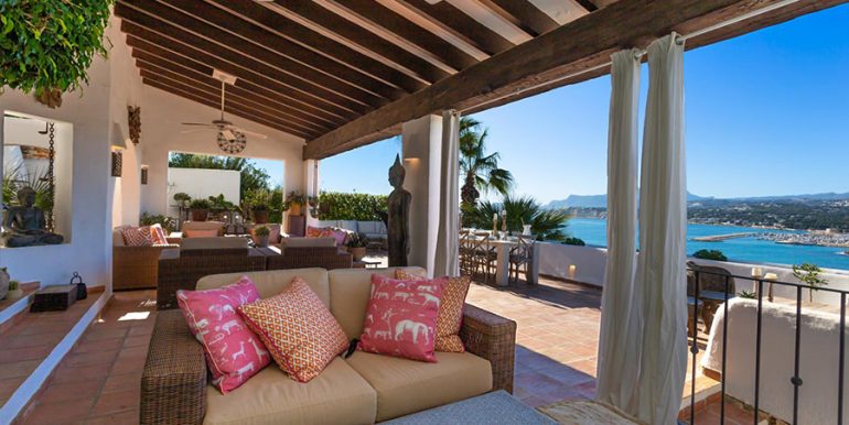 Fantastic Ibiza style villa in second sea line in Moraira El Portet - Lounge terrace - ID: 5500706 - Architecture by Lloret Designs/Joaquín Lloret