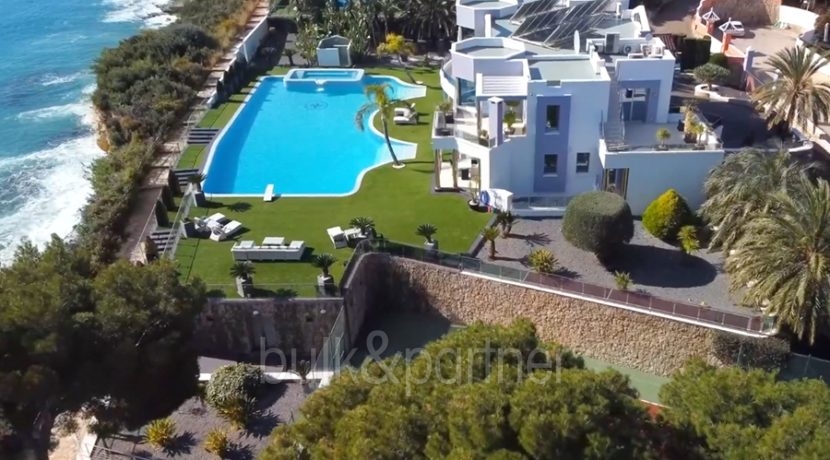 Elegant waterfront luxury villa in Moraira Cap Blanc - Side view - ID: 5500003