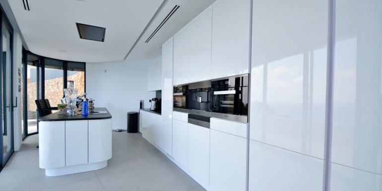 Luxus Immobilie in erster Meeresline in Jávea Ambolo - Moderne offene Küche - ID: 5500672 - Architekt POM Architectos
