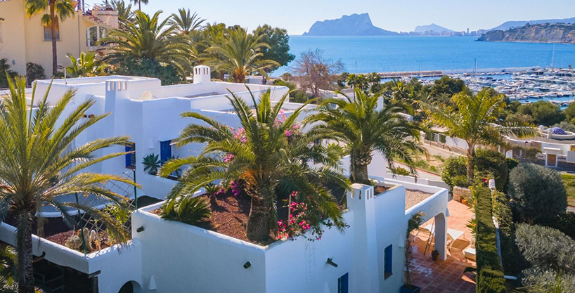 Einzigartige Villa im Ibiza-Style mit Meerblick in Moraira Portichol/Club Náutico