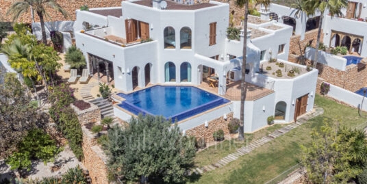 Extraordinary Ibiza style villa in Moraira El Portet