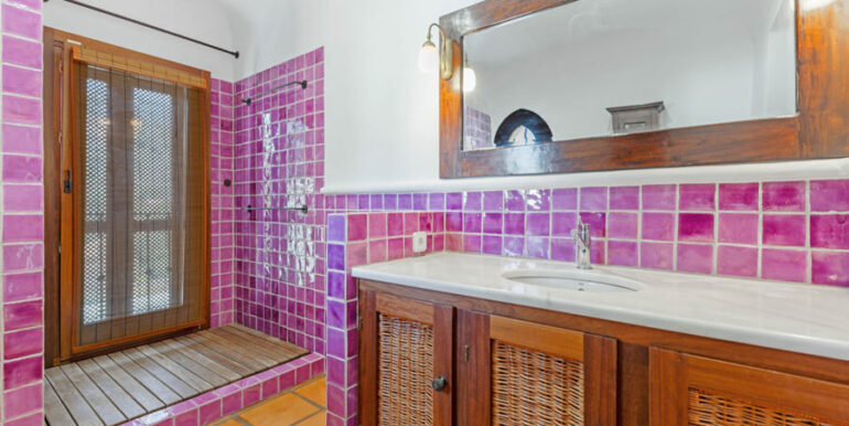 Aussergew&ouml;hnliche Ibiza-Style Villa in Moraira El Portet - Badzimmer mit Dusche - ID: 5500001 - Architekt Joaqu&iacute;n Lloret