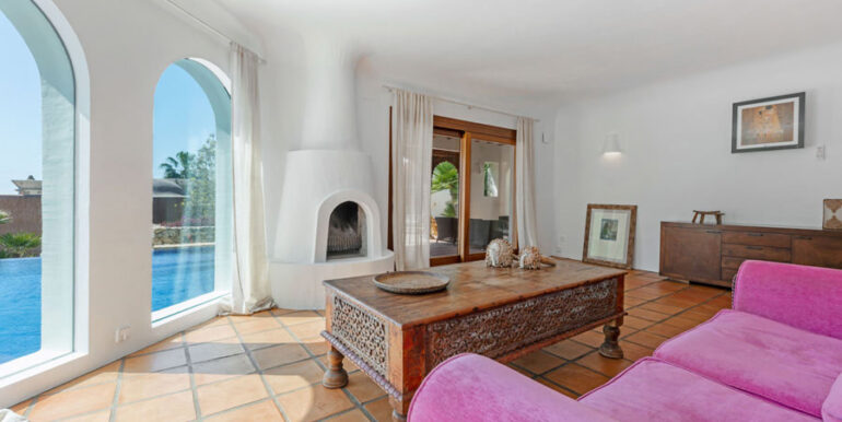 Aussergew&ouml;hnliche Ibiza-Style Villa in Moraira El Portet - Wohnzimmer - ID: 5500001 - Architekt Joaqu&iacute;n Lloret