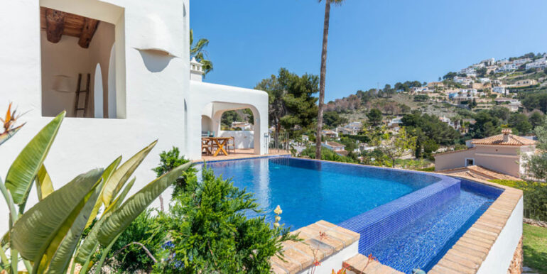 Aussergew&ouml;hnliche Ibiza-Style Villa in Moraira El Portet - Pool - ID: 5500001 - Architekt Joaqu&iacute;n Lloret