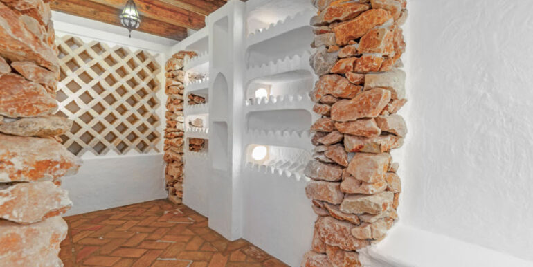 Aussergew&ouml;hnliche Ibiza-Style Villa in Moraira El Portet - Weinkeller - ID: 5500001 - Architekt Joaqu&iacute;n Lloret