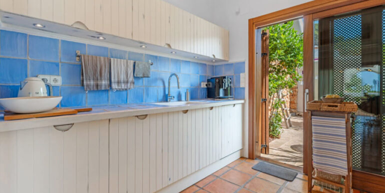 Moderna villa estilo ibicenco en Moraira El Portet - Cocina - ID: 5500002 - Arquitecto Joaquín Lloret