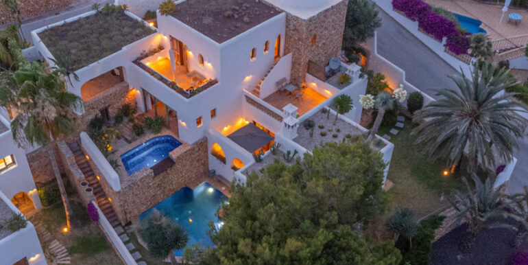 Moderna villa estilo ibicenco en Moraira El Portet - Villa iluminada - ID: 5500002 - Arquitecto Joaquín Lloret
