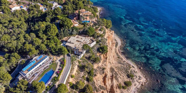 Ekskluzywna willa w pierwszej linii brzegowej w Altea Campomanes - Willa - ID: 5500659 - Architekt David Montés López